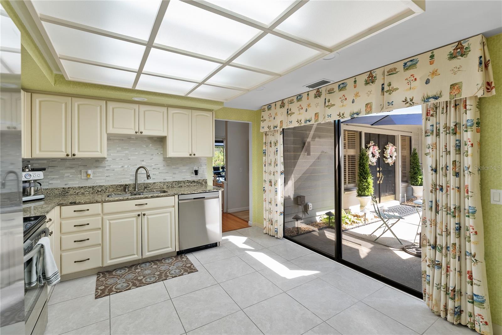 5357 Cobblestone Ct Property Photo 15