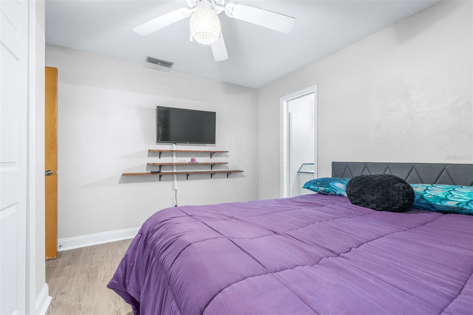 6330 E Vale St Property Photo 19