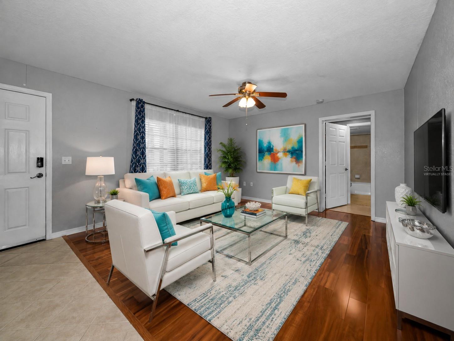 6100 Gulfport Blvd S #405 Property Photo 3