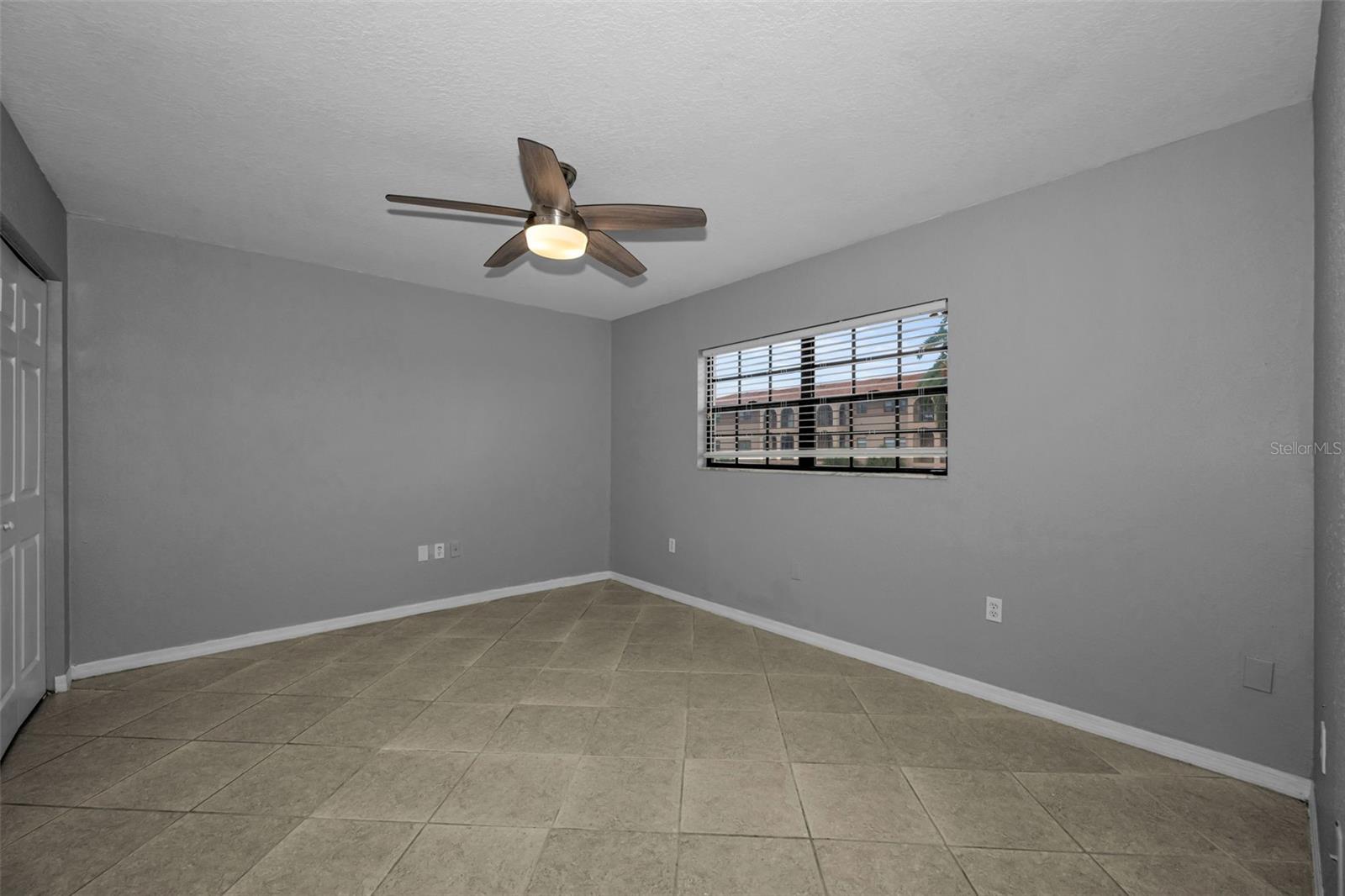 6100 Gulfport Blvd S #405 Property Photo 23