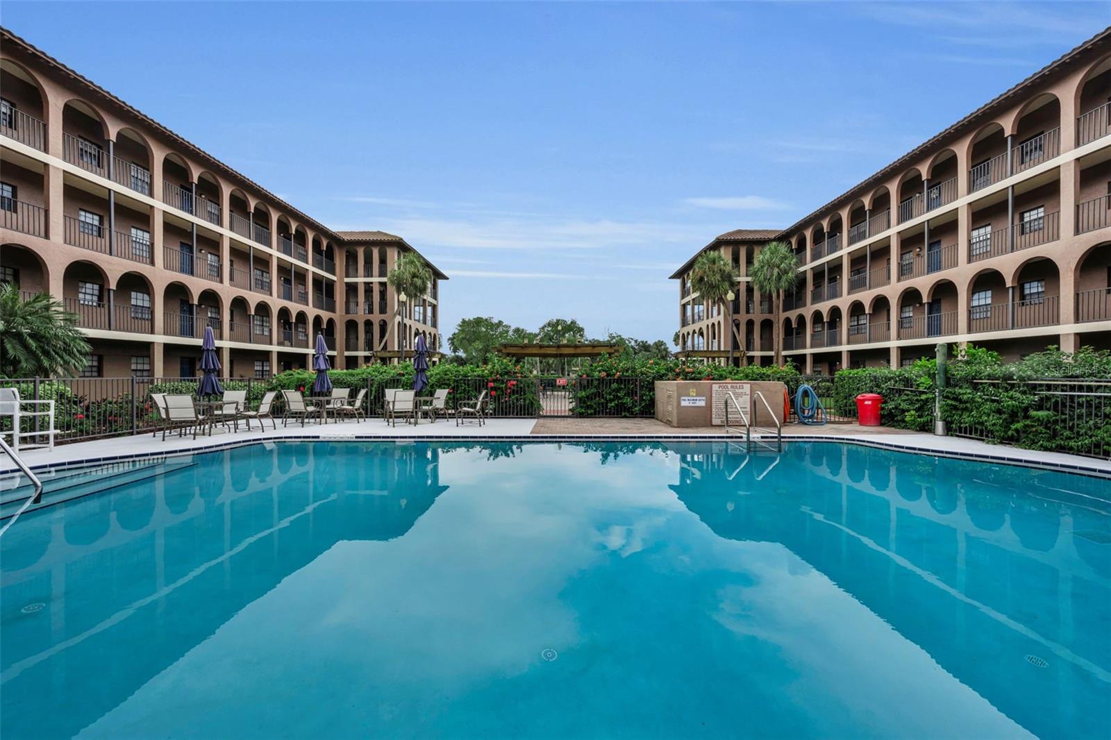 6100 Gulfport Blvd S #405 Property Photo 30