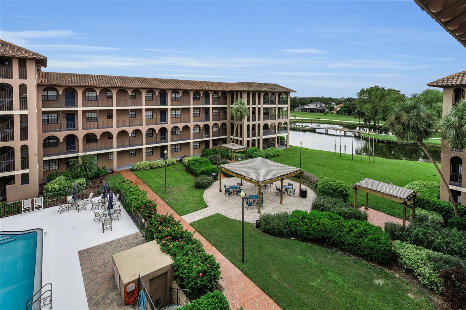 6100 Gulfport Blvd S #405 Property Photo 39