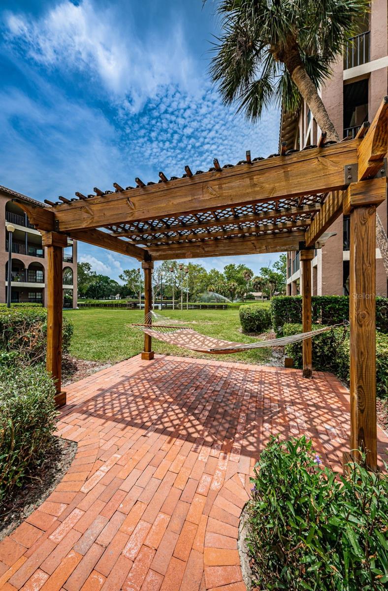 6100 Gulfport Blvd S #405 Property Photo 46