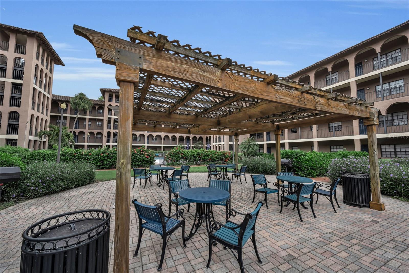 6100 Gulfport Blvd S #405 Property Photo 50