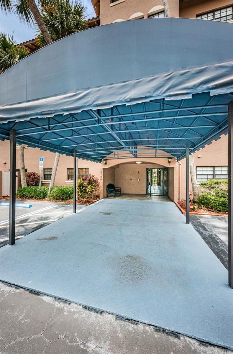 6100 Gulfport Blvd S #405 Property Photo 53