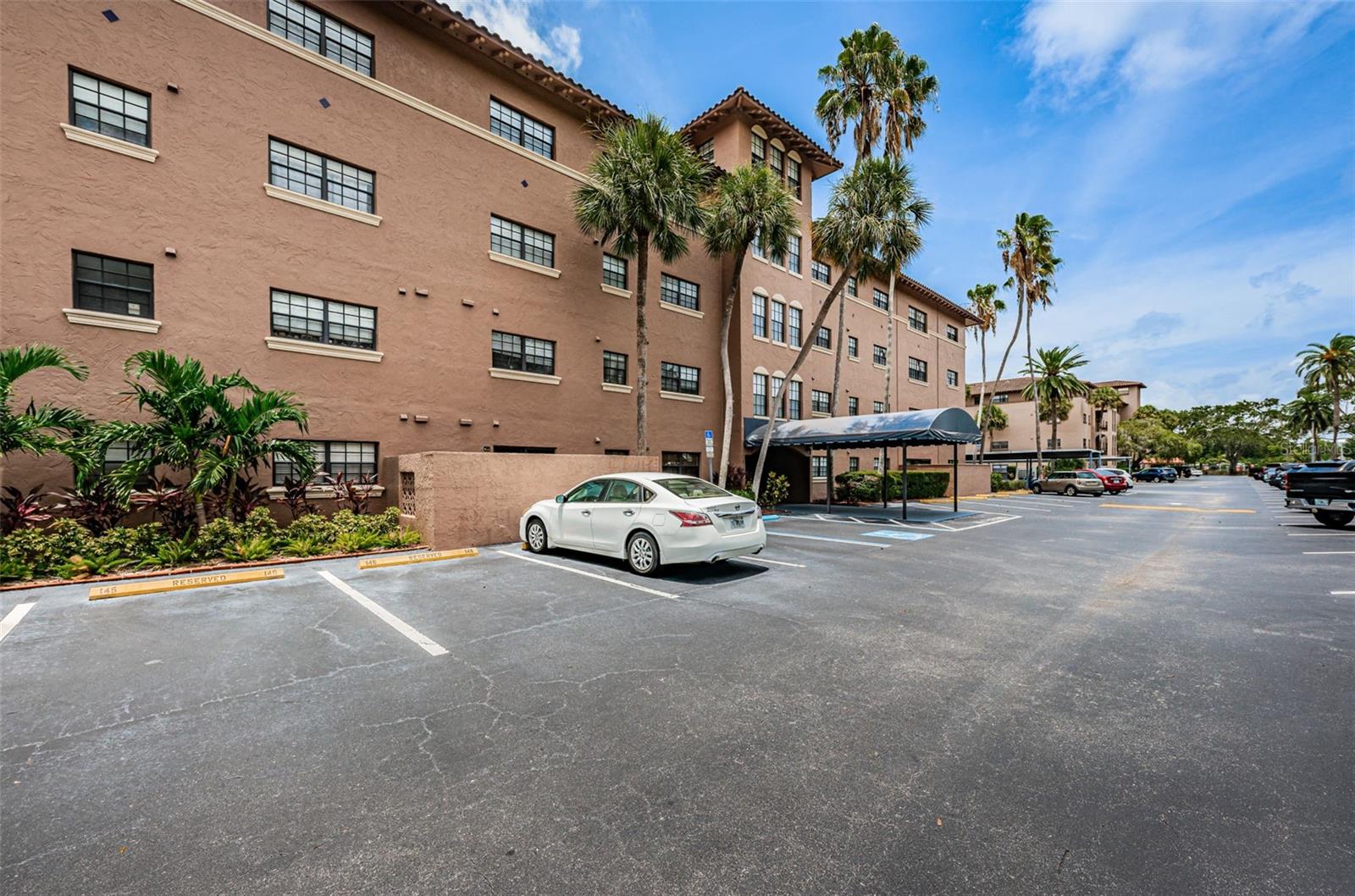 6100 Gulfport Blvd S #405 Property Photo 54