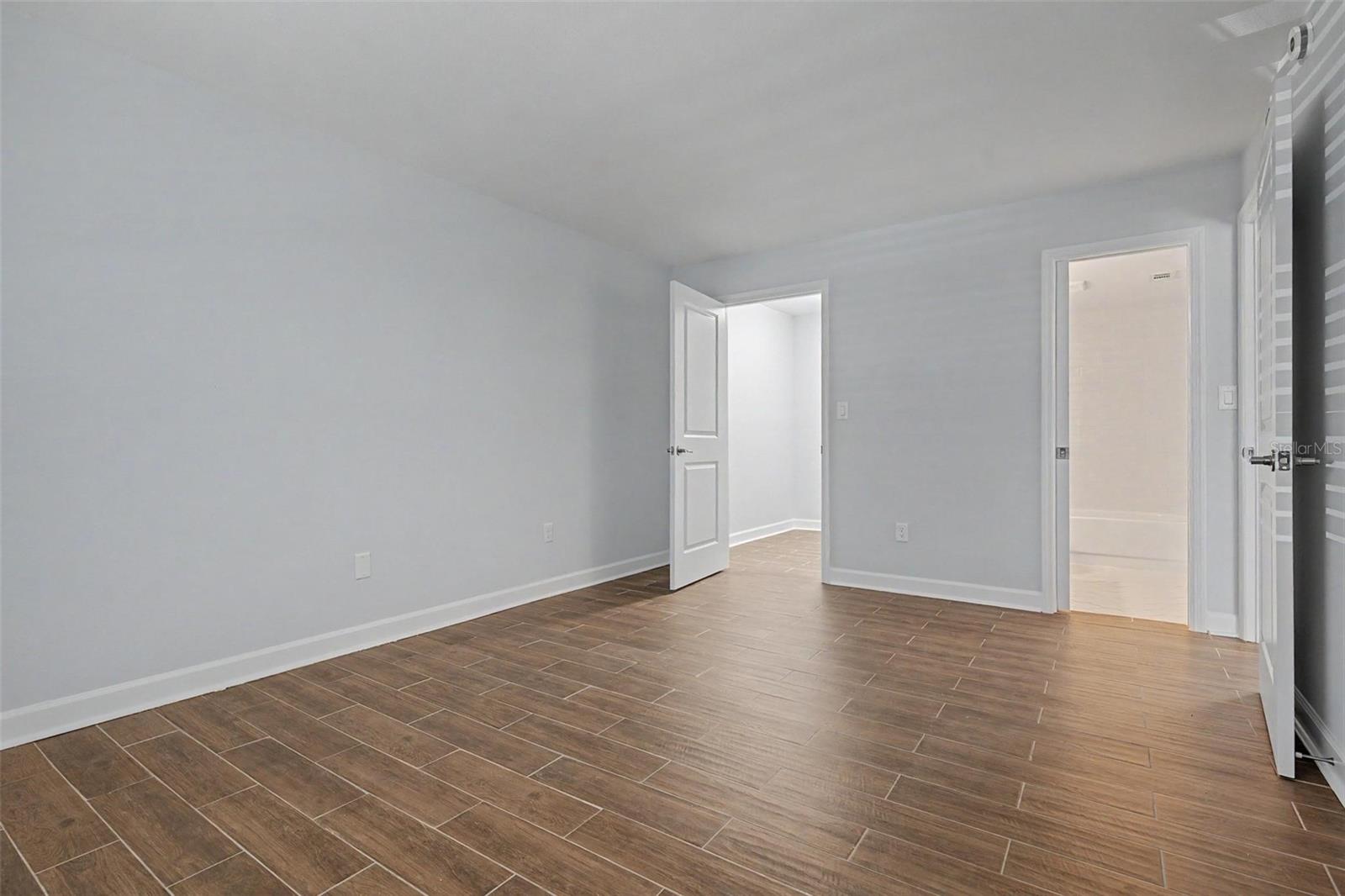 519 Plaza Seville Ct #39 Property Photo 17