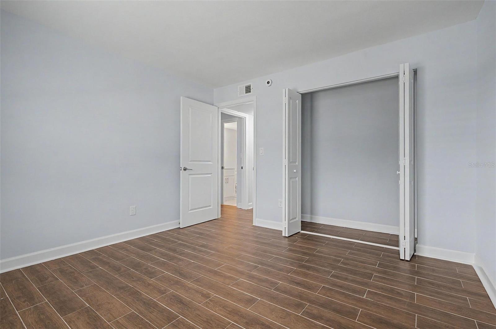 519 Plaza Seville Ct #39 Property Photo 20