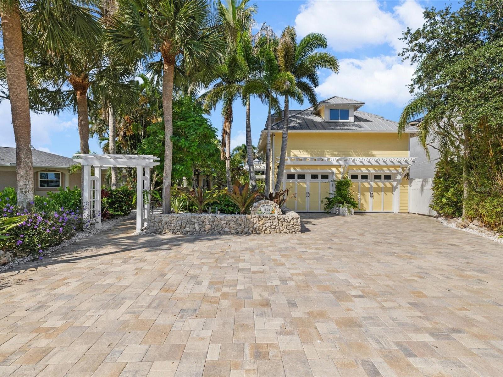 1828 Venetian Point Dr Property Photo 63