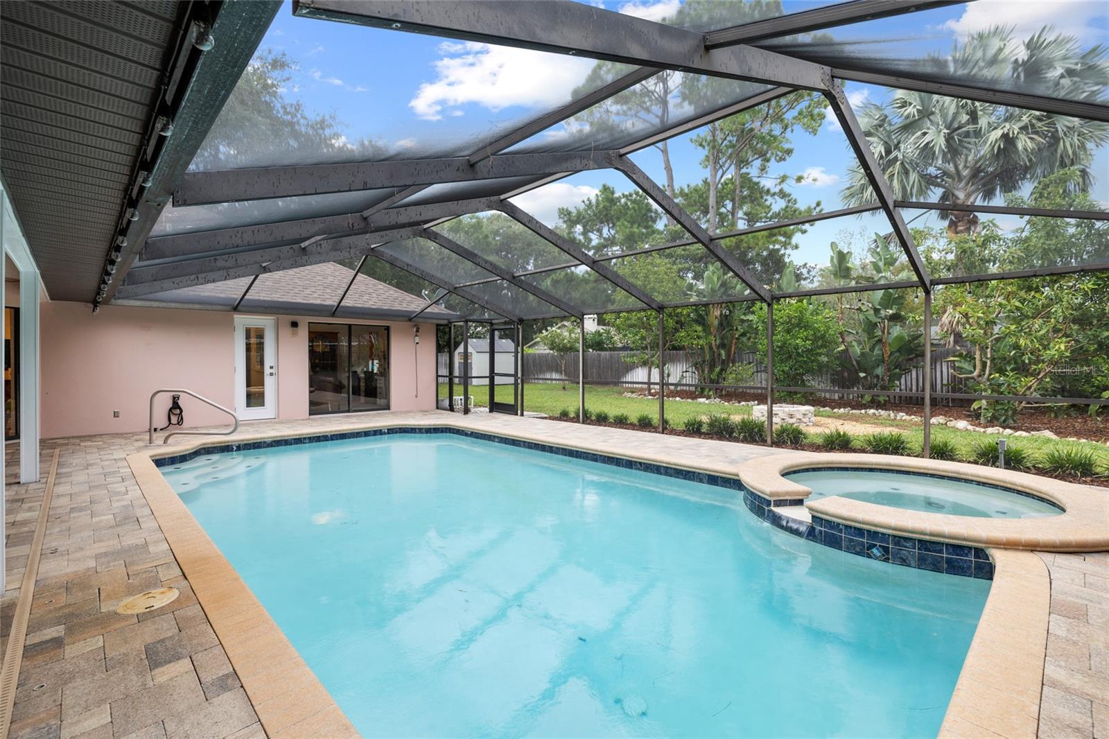 18243 Clear Lake Dr Property Photo 44