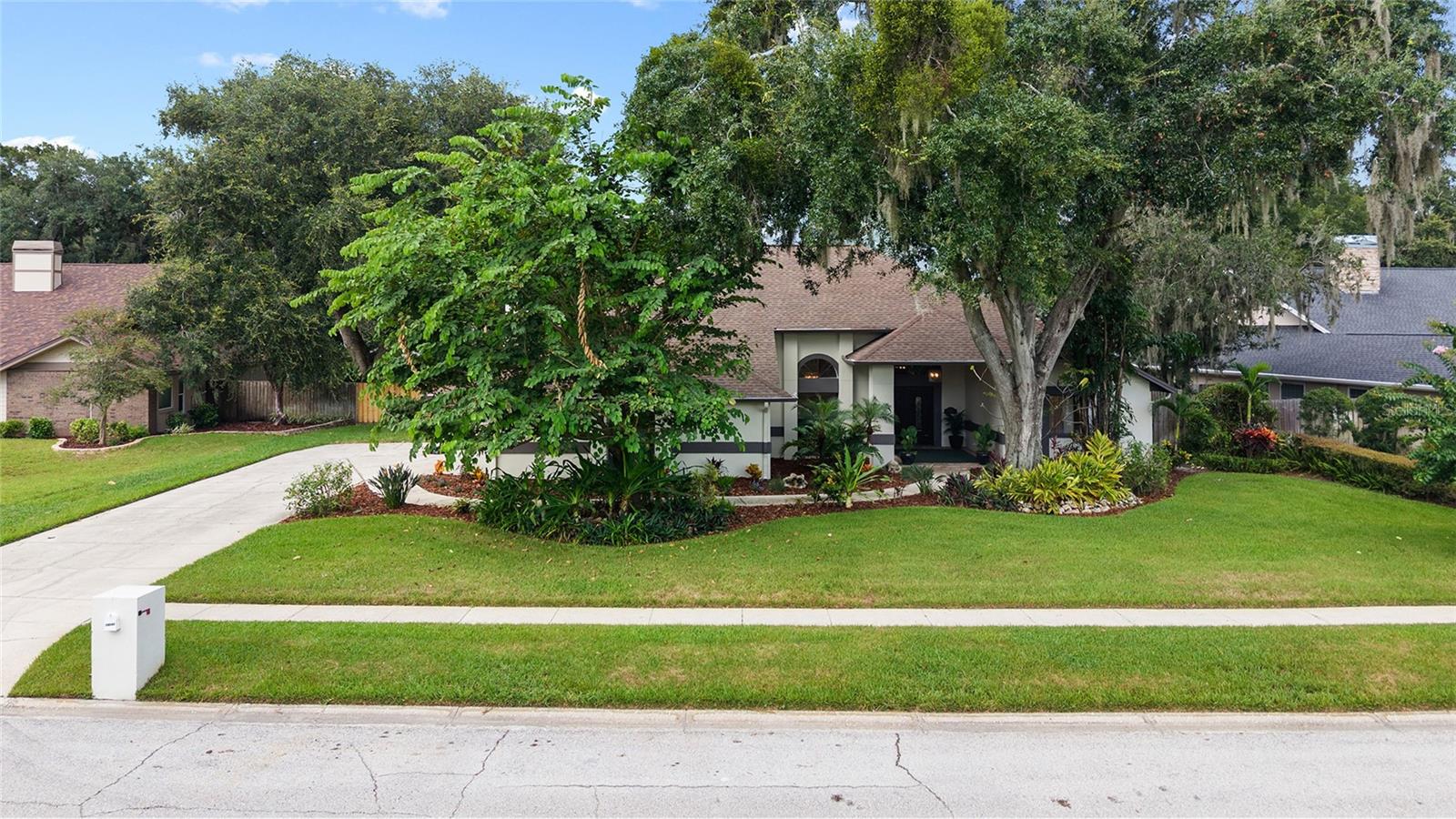 18243 Clear Lake Dr Property Photo 48