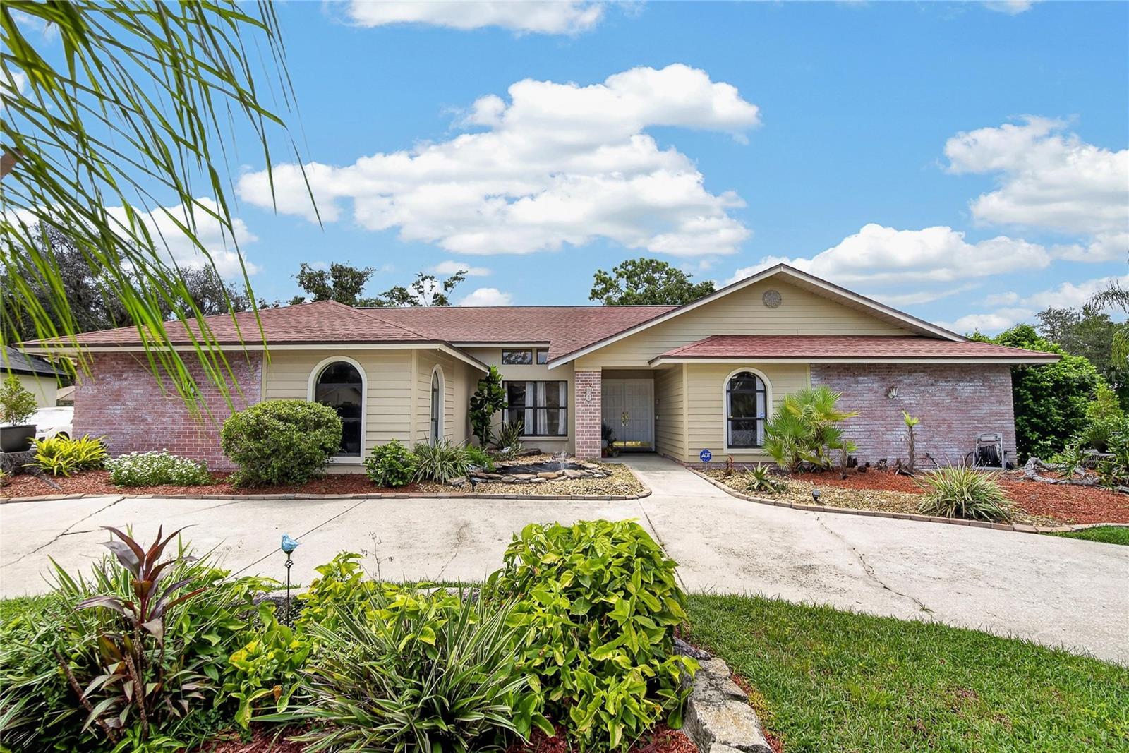 2814 Hammock Dr Property Photo 1
