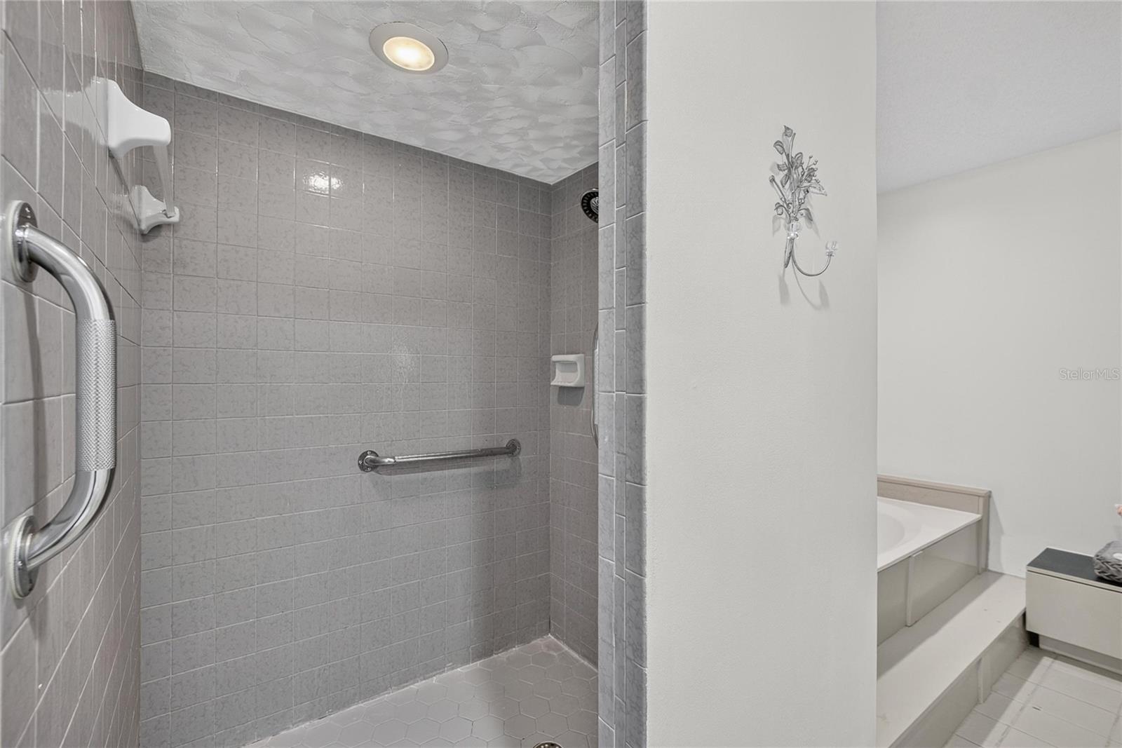 2814 Hammock Dr Property Photo 41