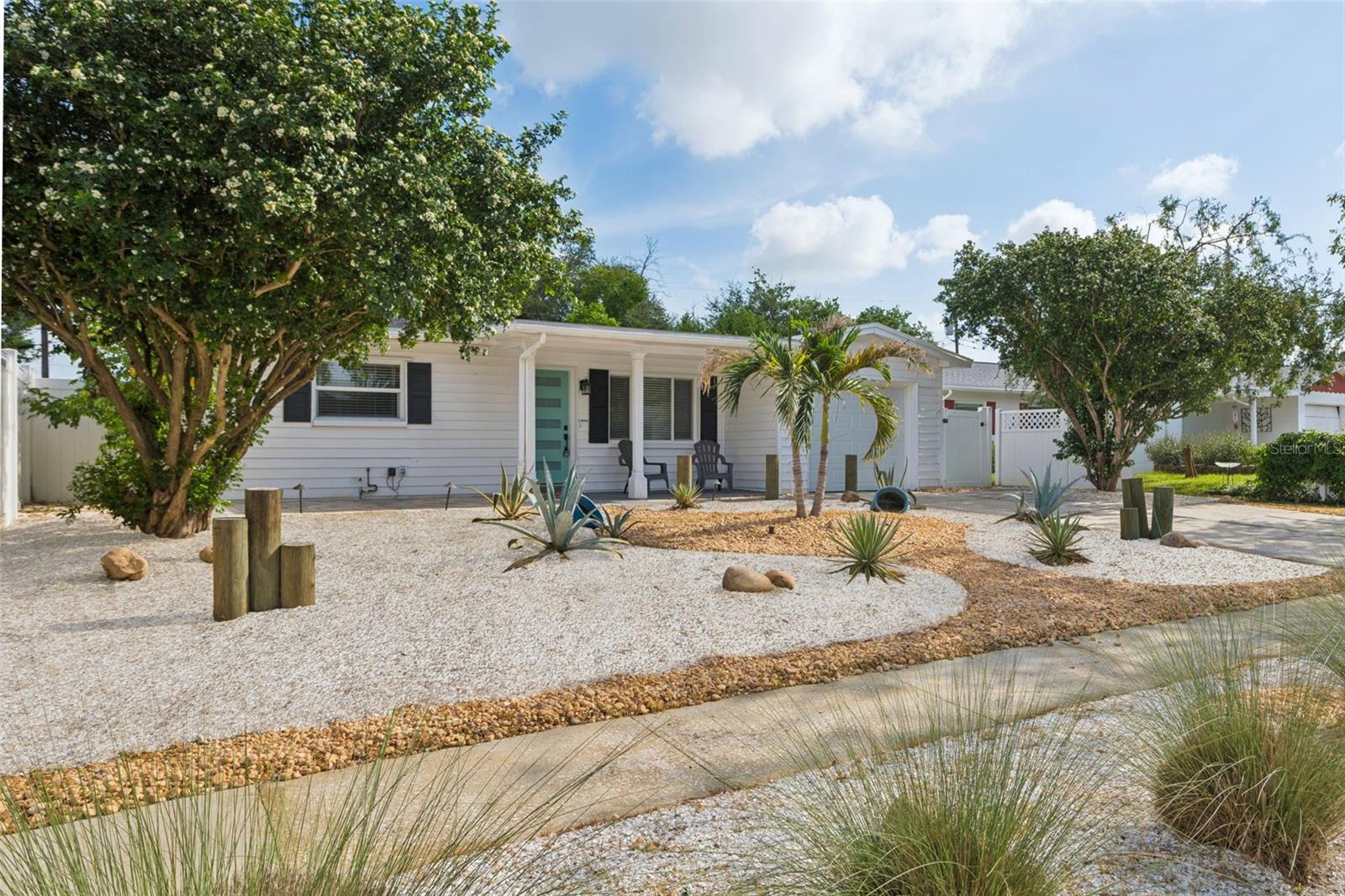 10926 Temple Ave Property Photo 1