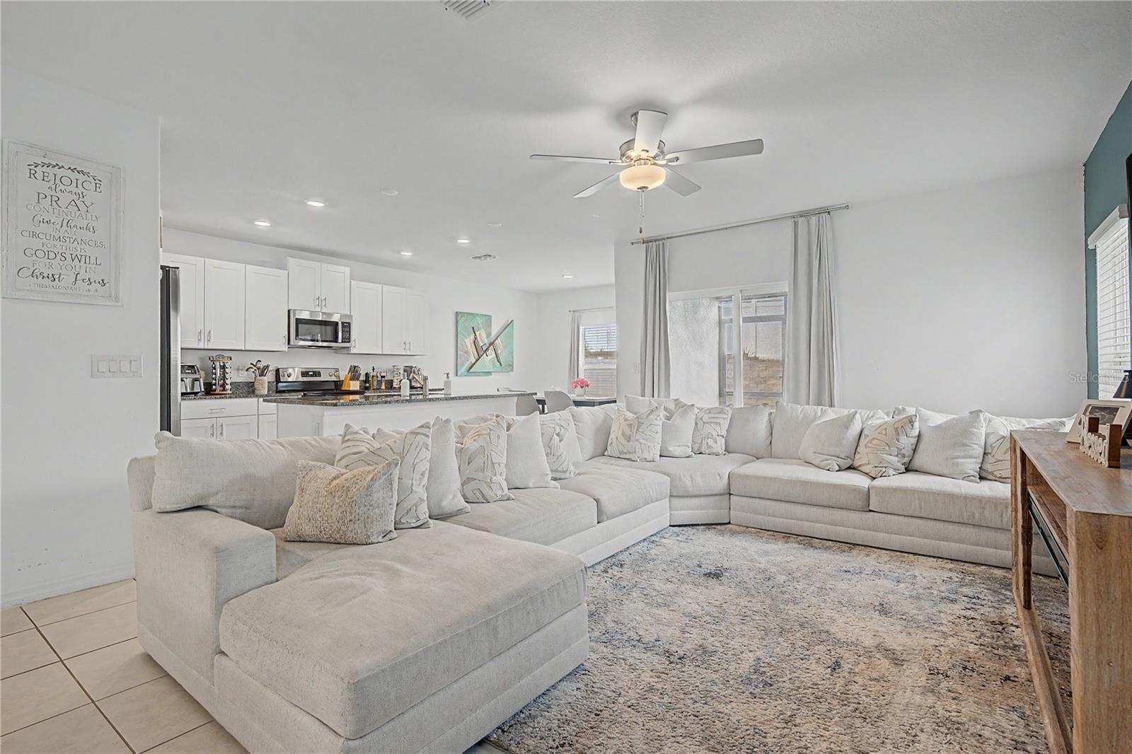 6357 Beverly Hills Dr Property Photo 8