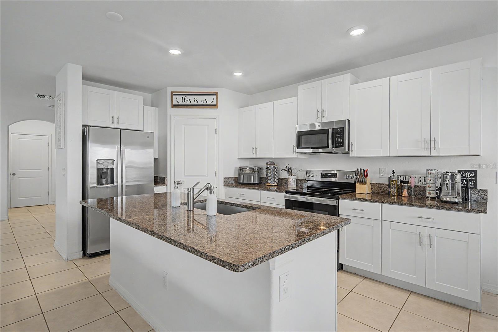 6357 Beverly Hills Dr Property Photo 14