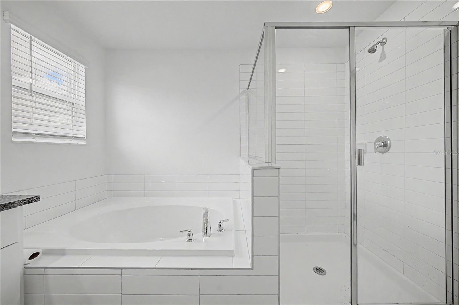 6357 Beverly Hills Dr Property Photo 25