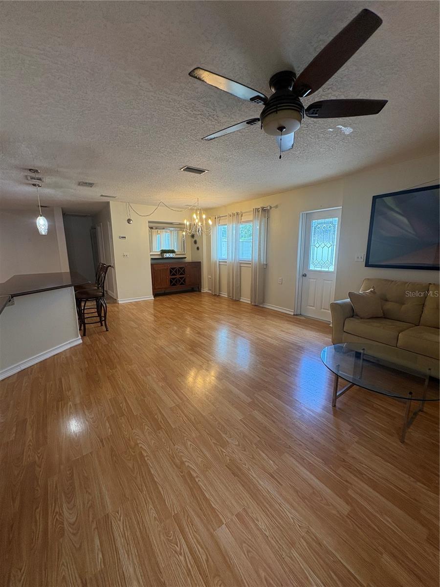 5171 97th Ter N Property Photo 5