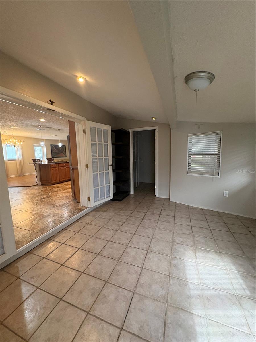 5171 97th Ter N Property Photo 7