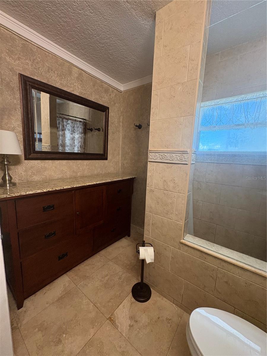 5171 97th Ter N Property Photo 9