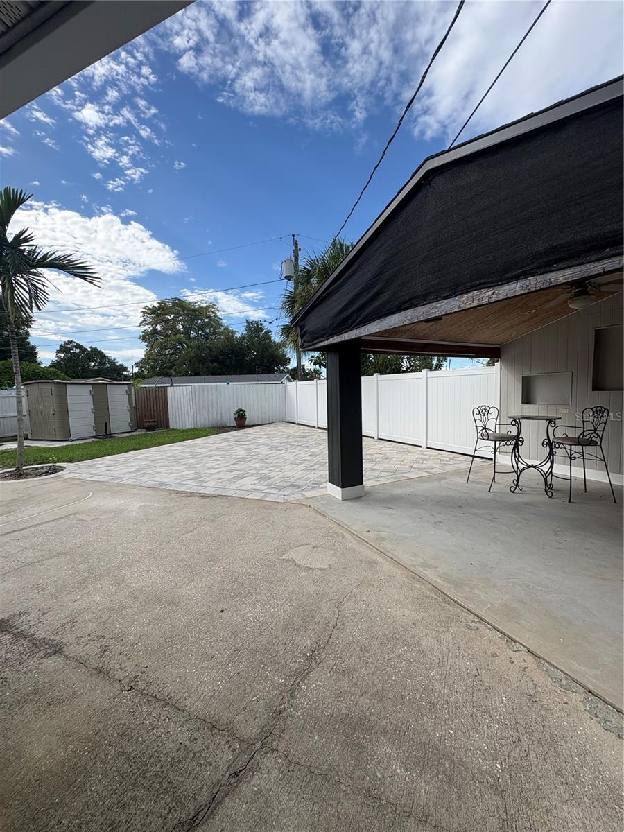 5171 97th Ter N Property Photo 13