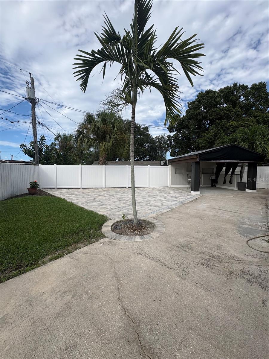 5171 97th Ter N Property Photo 14