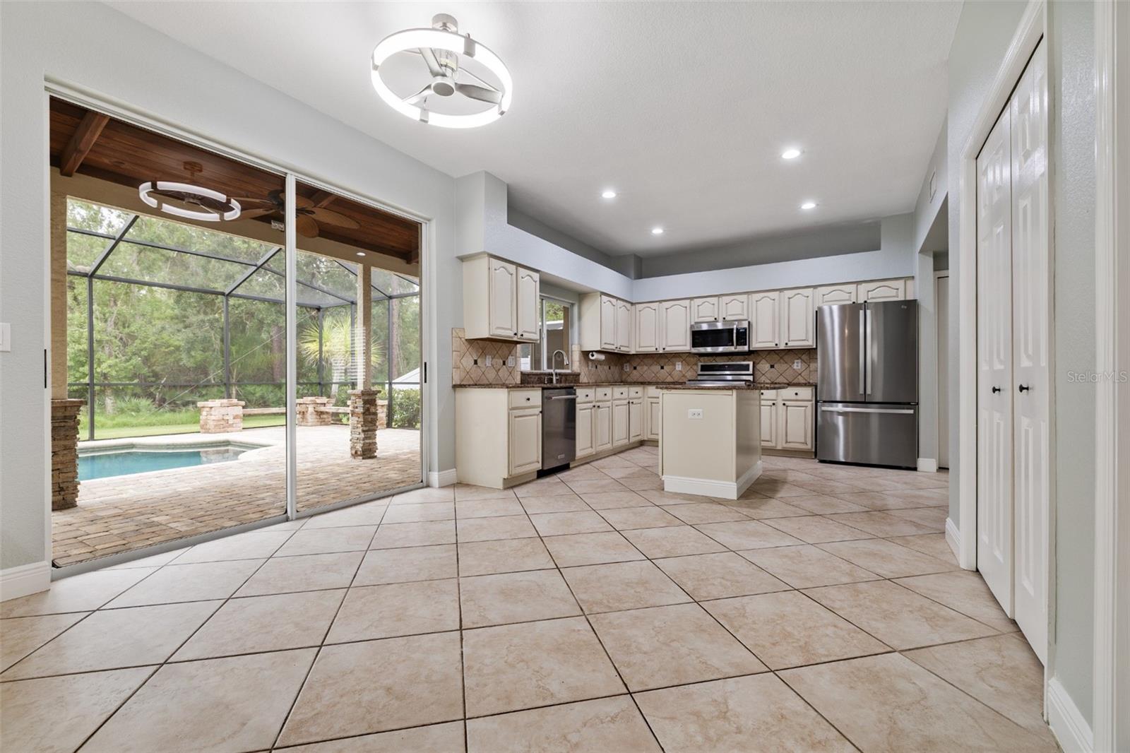 15713 Muirfield Dr Property Photo 15