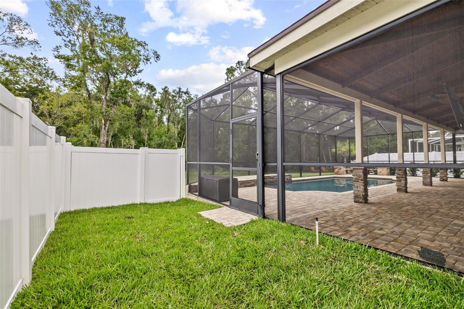 15713 Muirfield Dr Property Photo 39