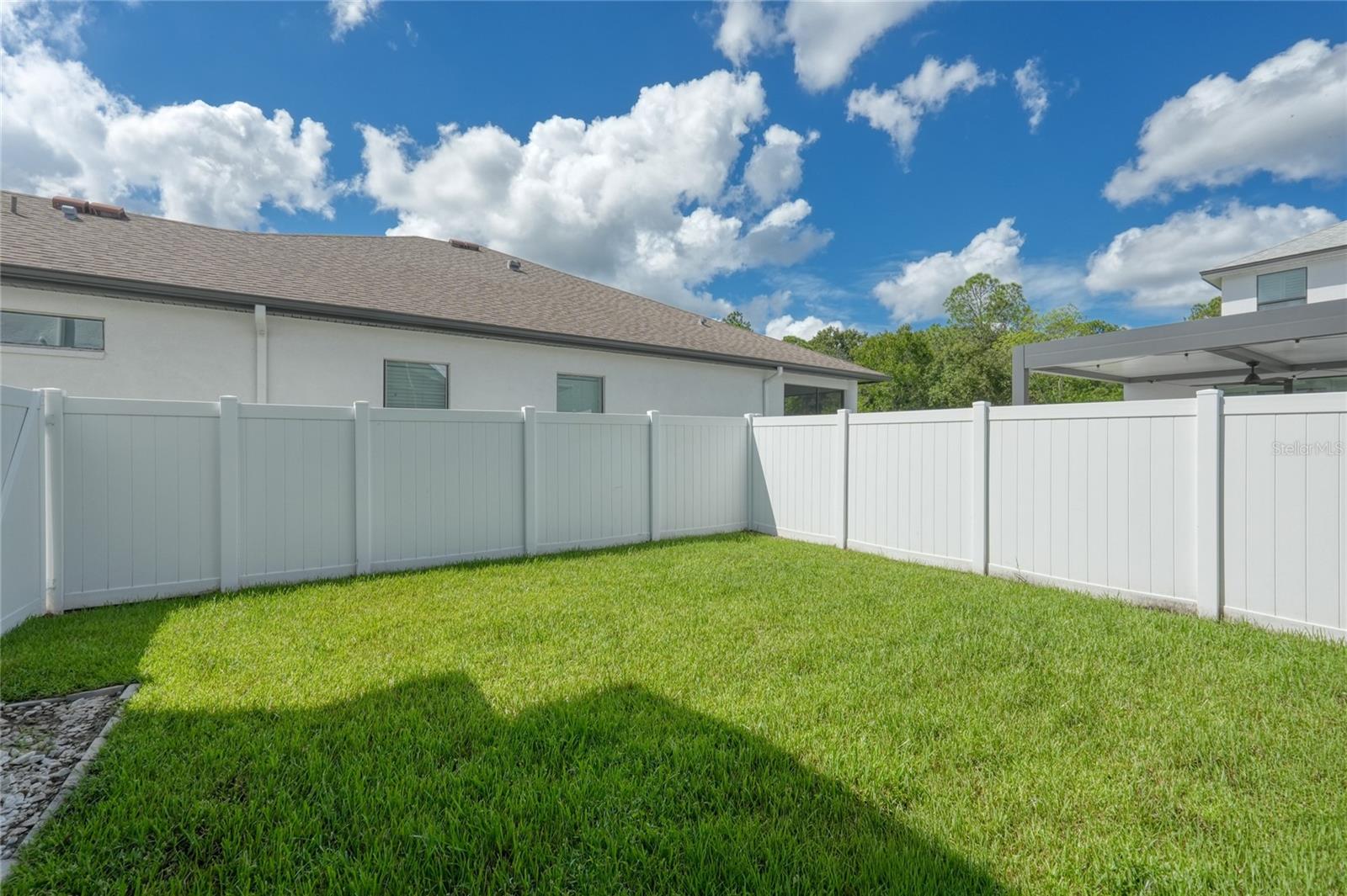 16306 Wild Mallard Dr Property Photo 3
