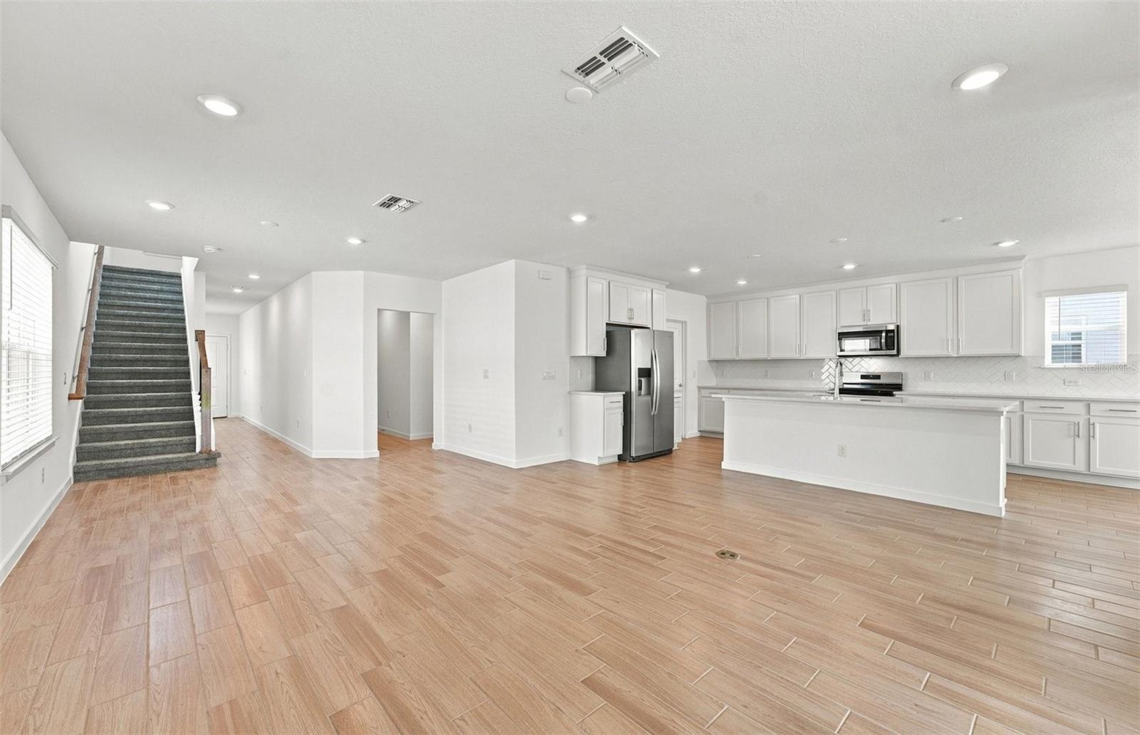 33506 Barnebrook Dr Property Photo 6