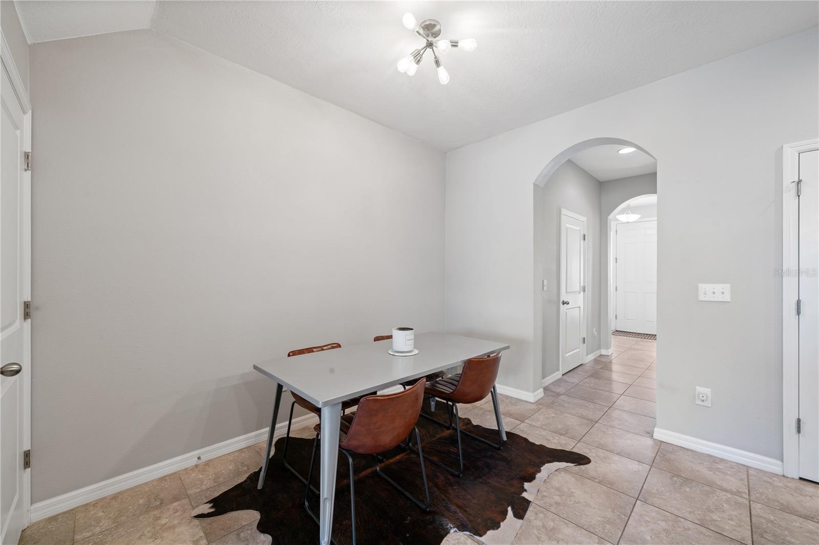 4504 Silver Lining St Property Photo 10