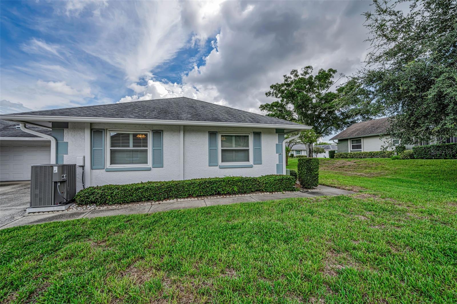 1251 Sutherland Ct Property Photo 4