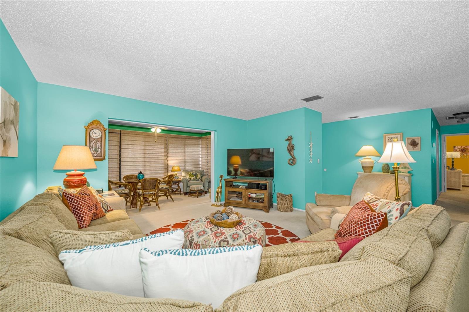 1251 Sutherland Ct Property Photo 10