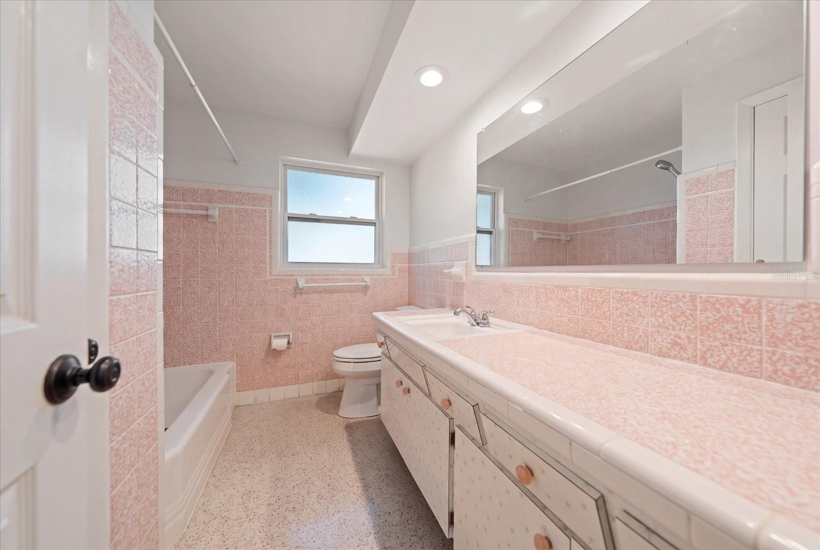 1690 Pinehurst Rd Property Photo 11