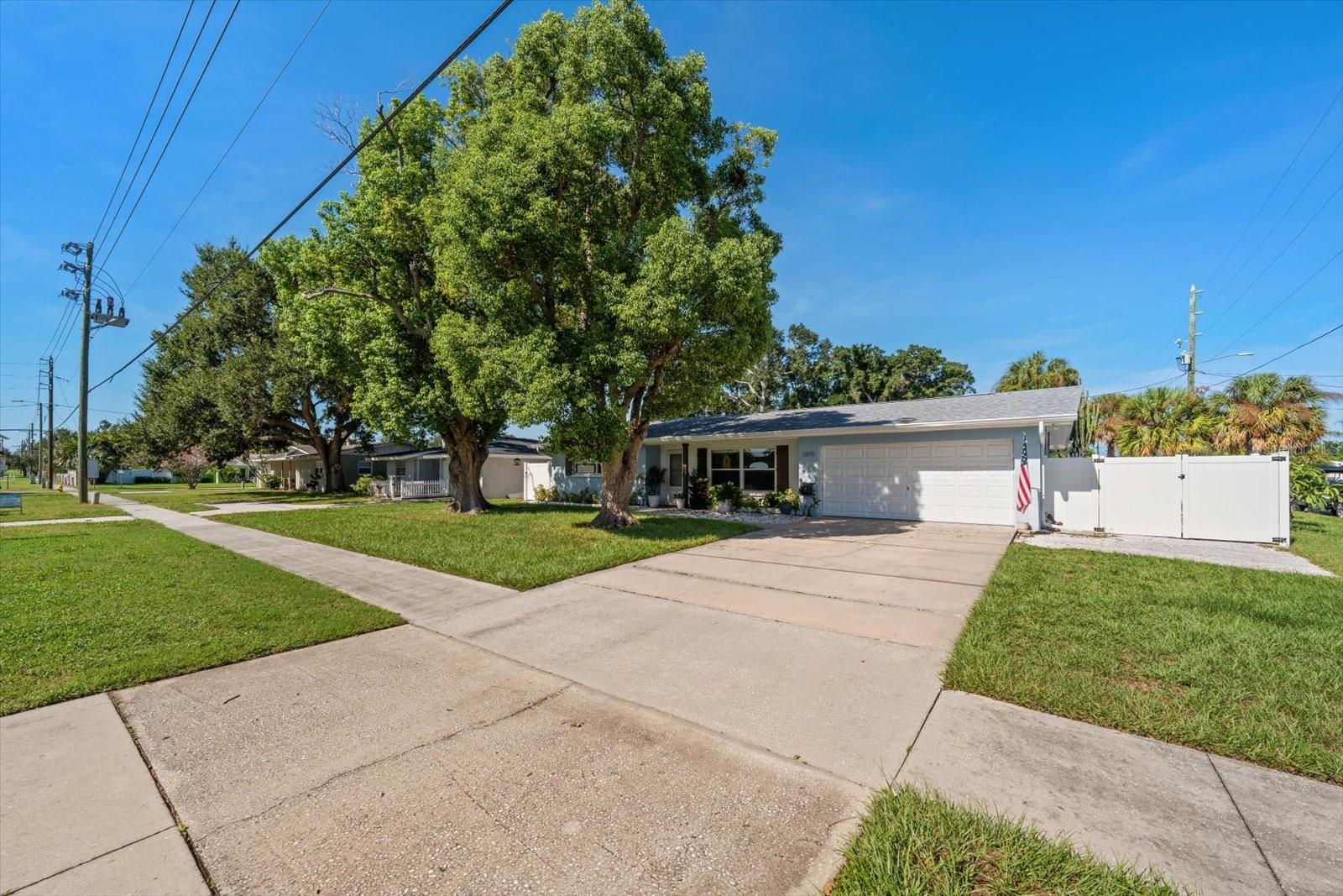 1690 Pinehurst Rd Property Photo 31