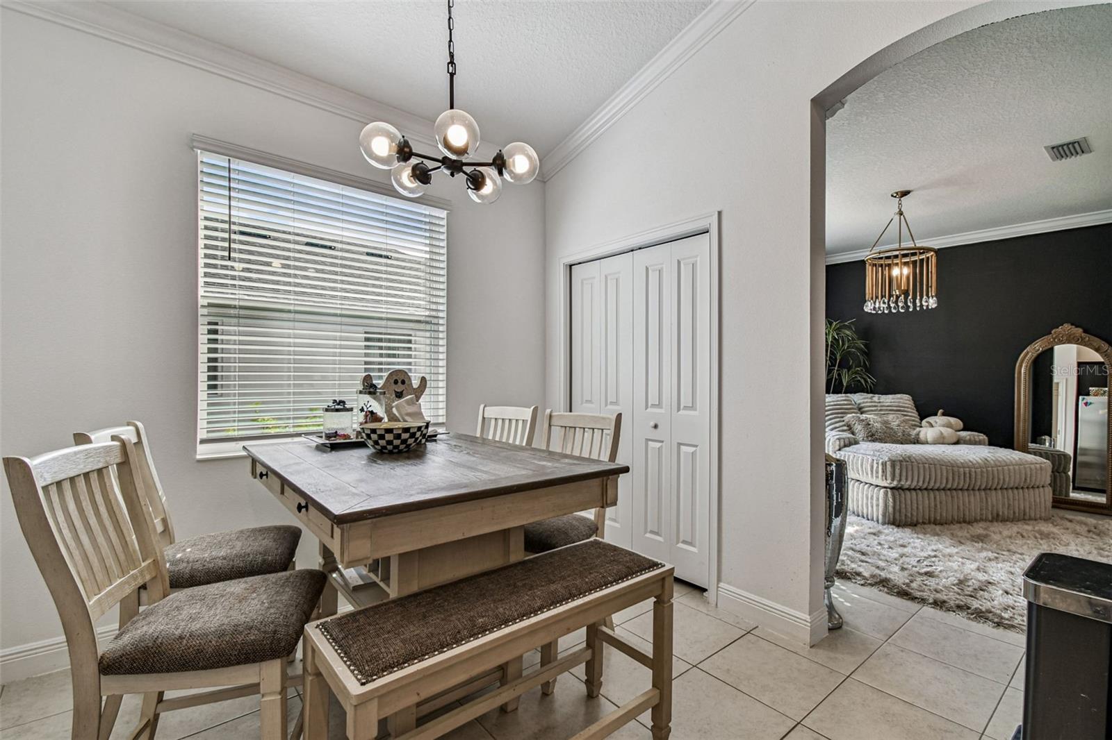 1039 Davis Heather Cir Property Photo 6