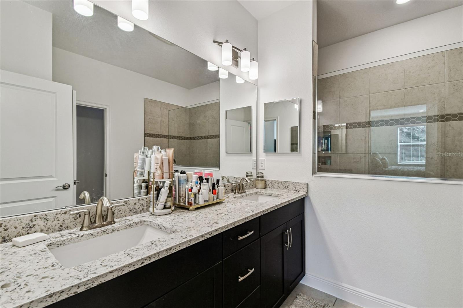 1039 Davis Heather Cir Property Photo 16