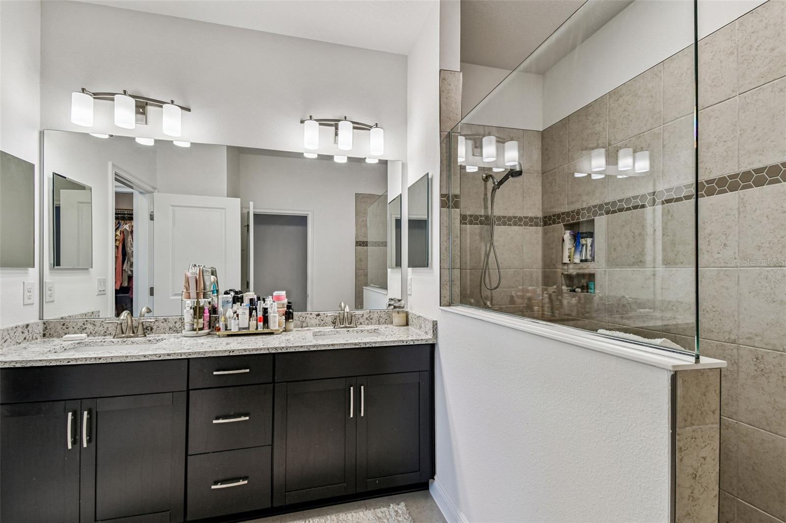 1039 Davis Heather Cir Property Photo 17