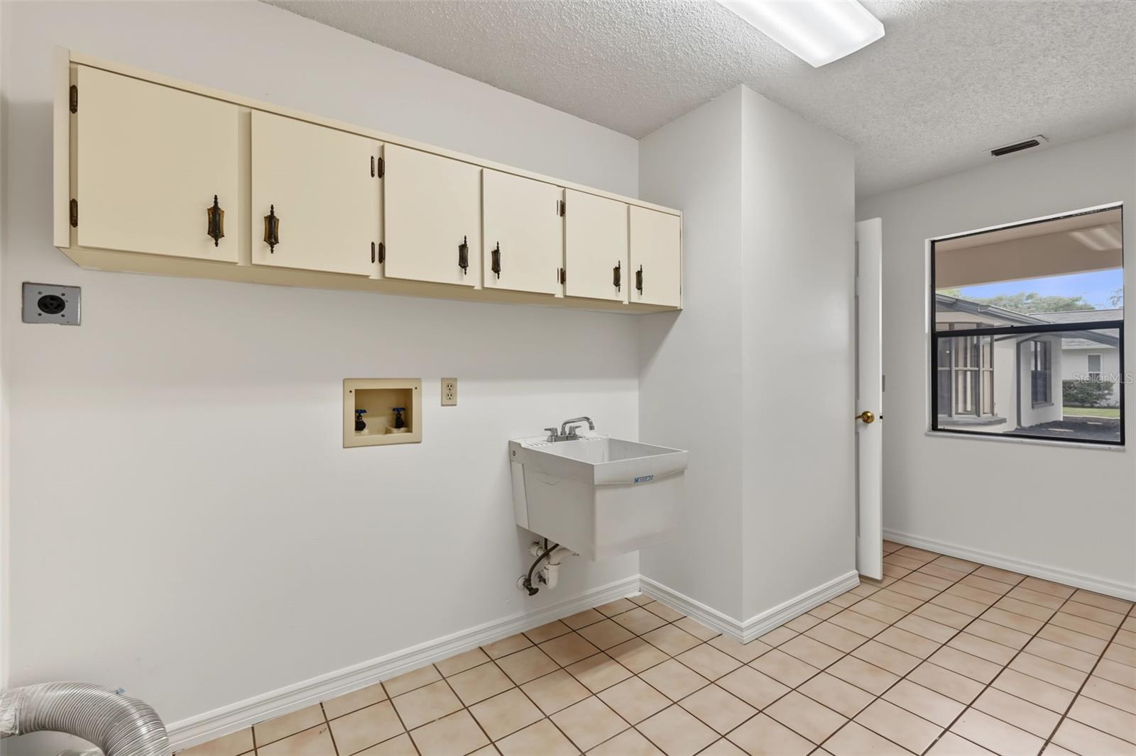 5328 Florentine Ct Property Photo 24