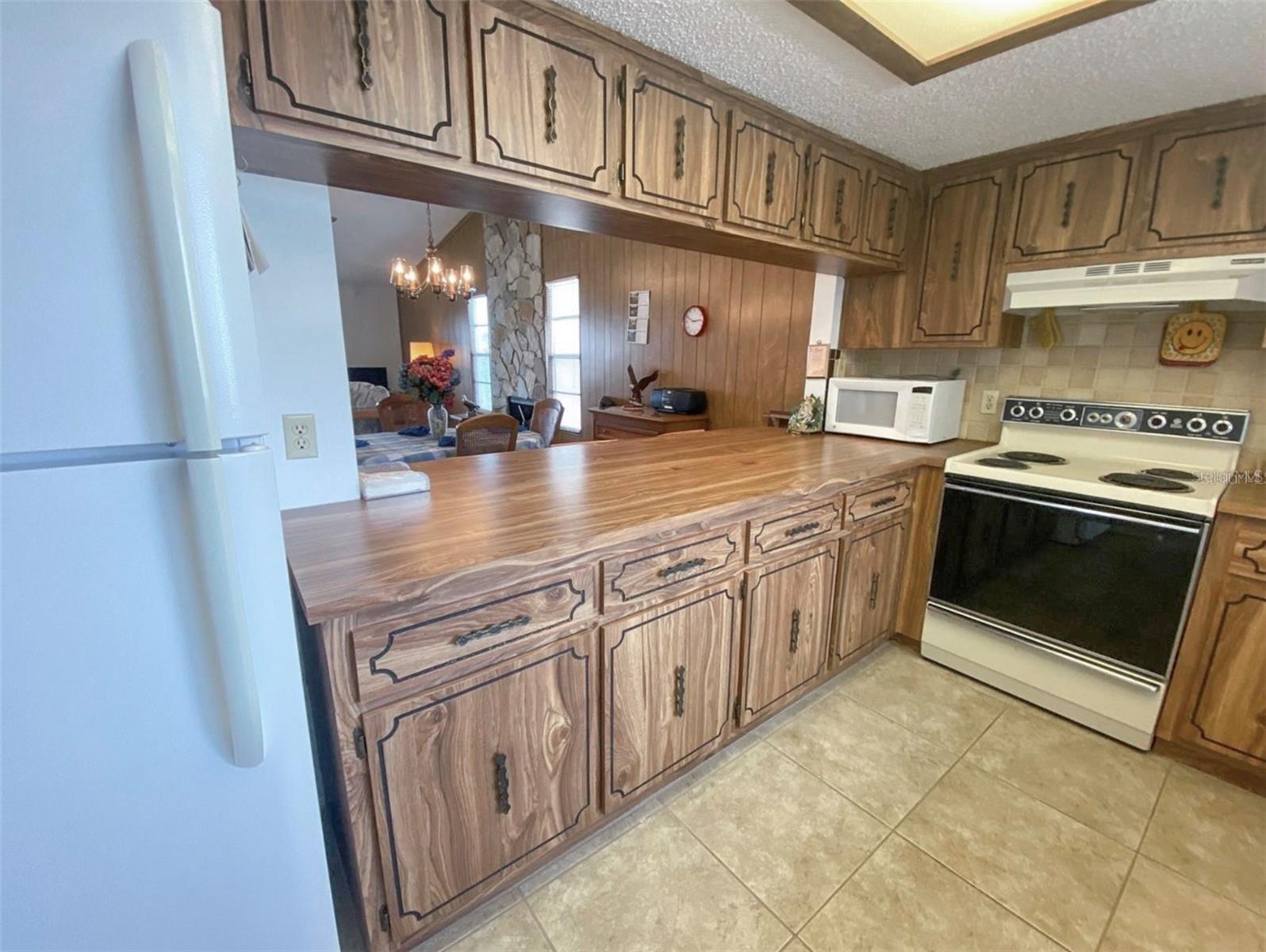 9940 Eagles Point Cir #4 Property Photo 4