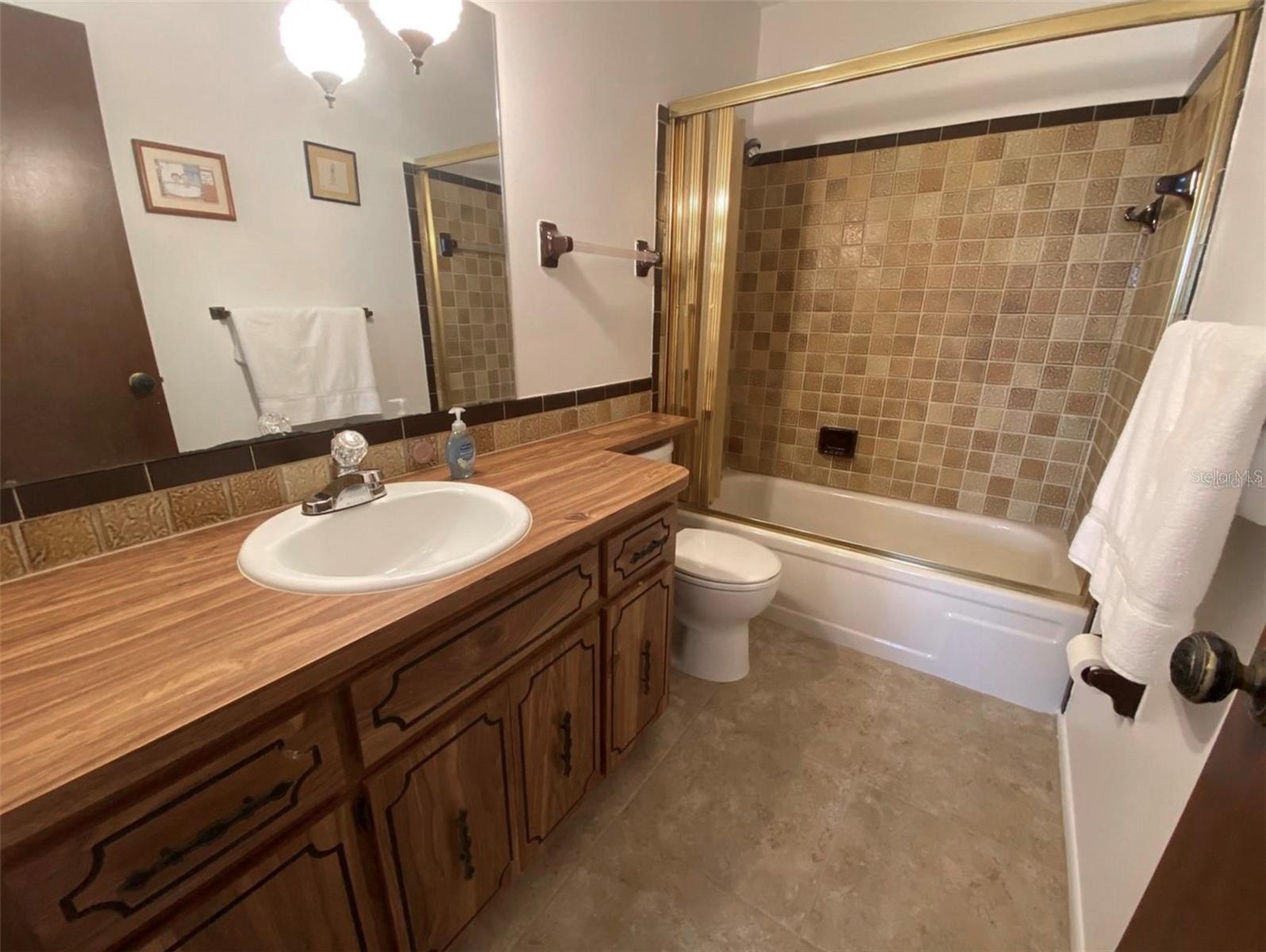 9940 Eagles Point Cir #4 Property Photo 21