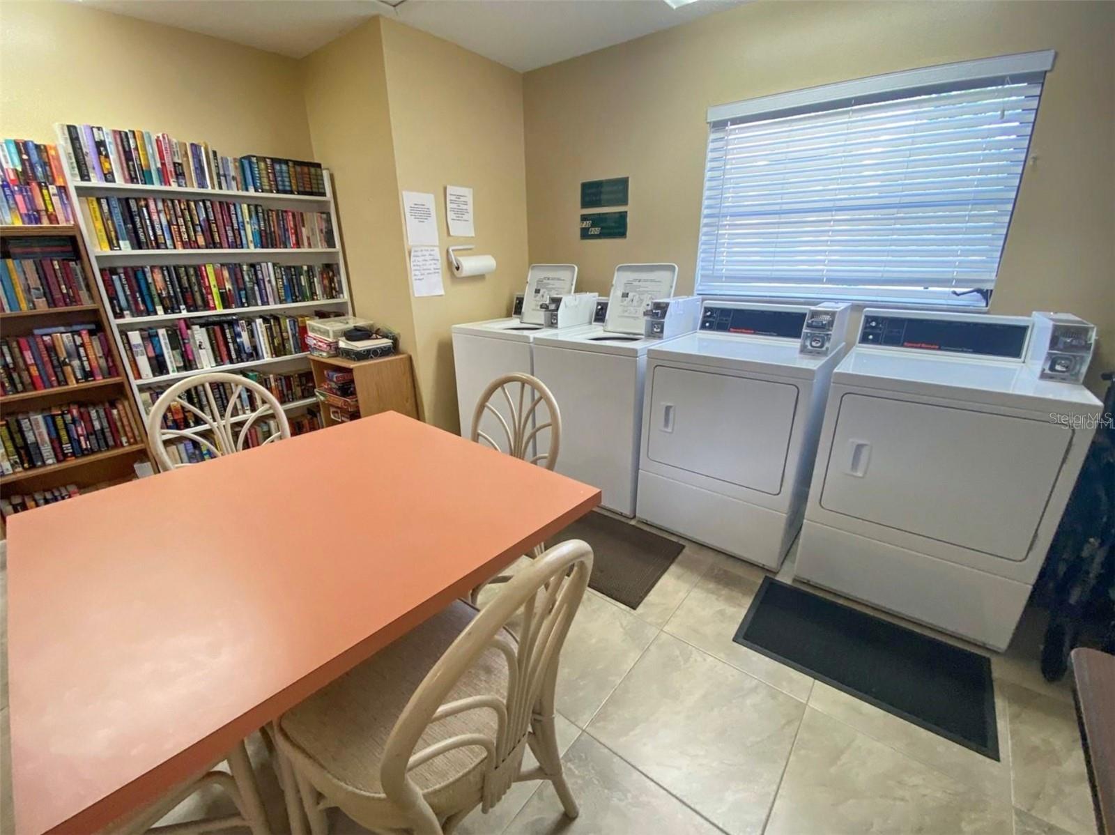 9940 Eagles Point Cir #4 Property Photo 39