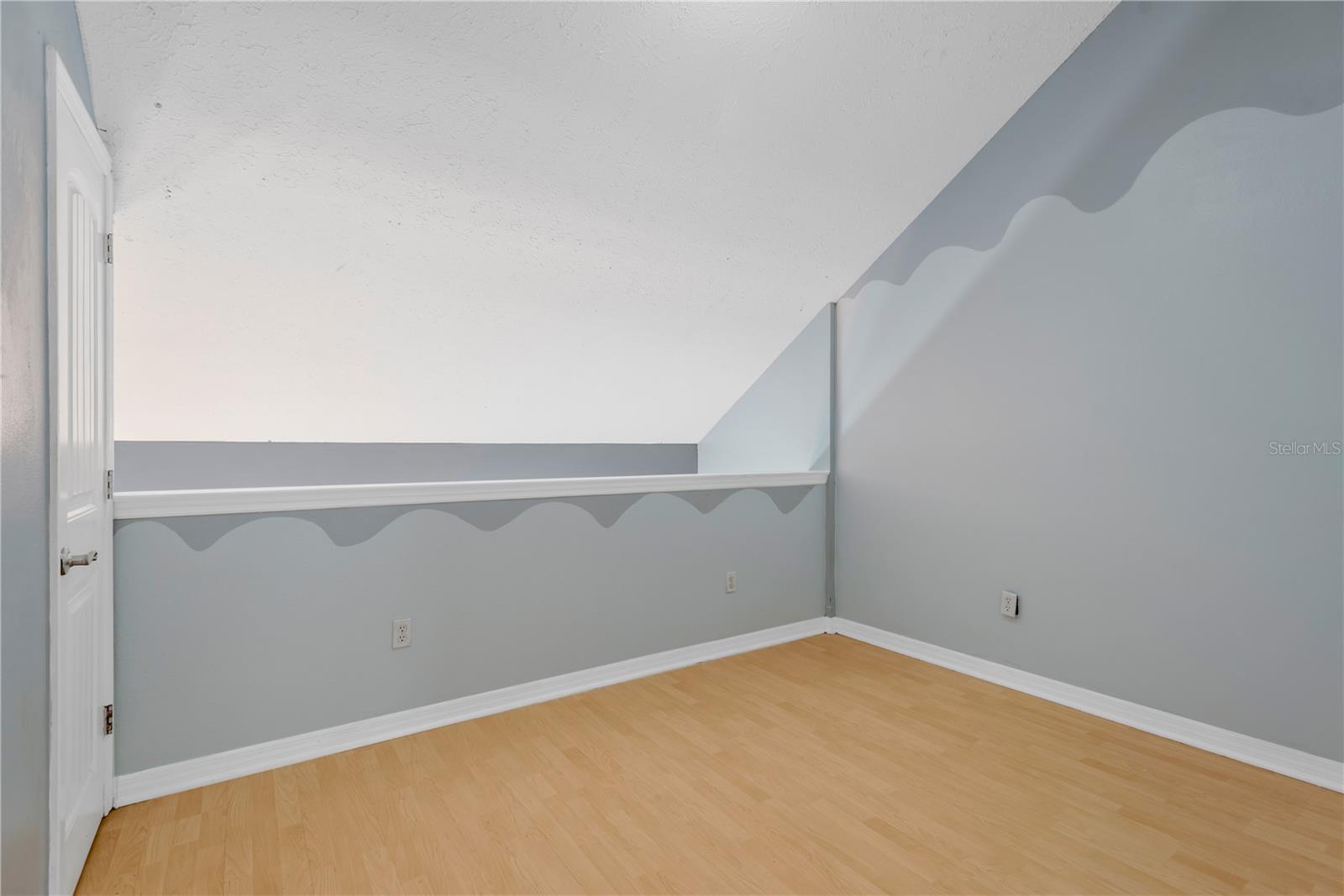 609 Saint Henry Dr Property Photo 16