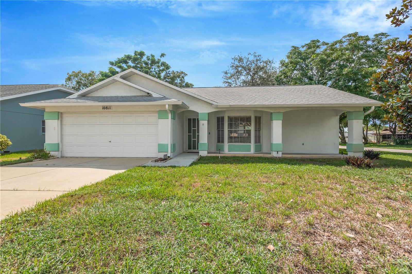 10811 Peppertree Ln Property Photo 1