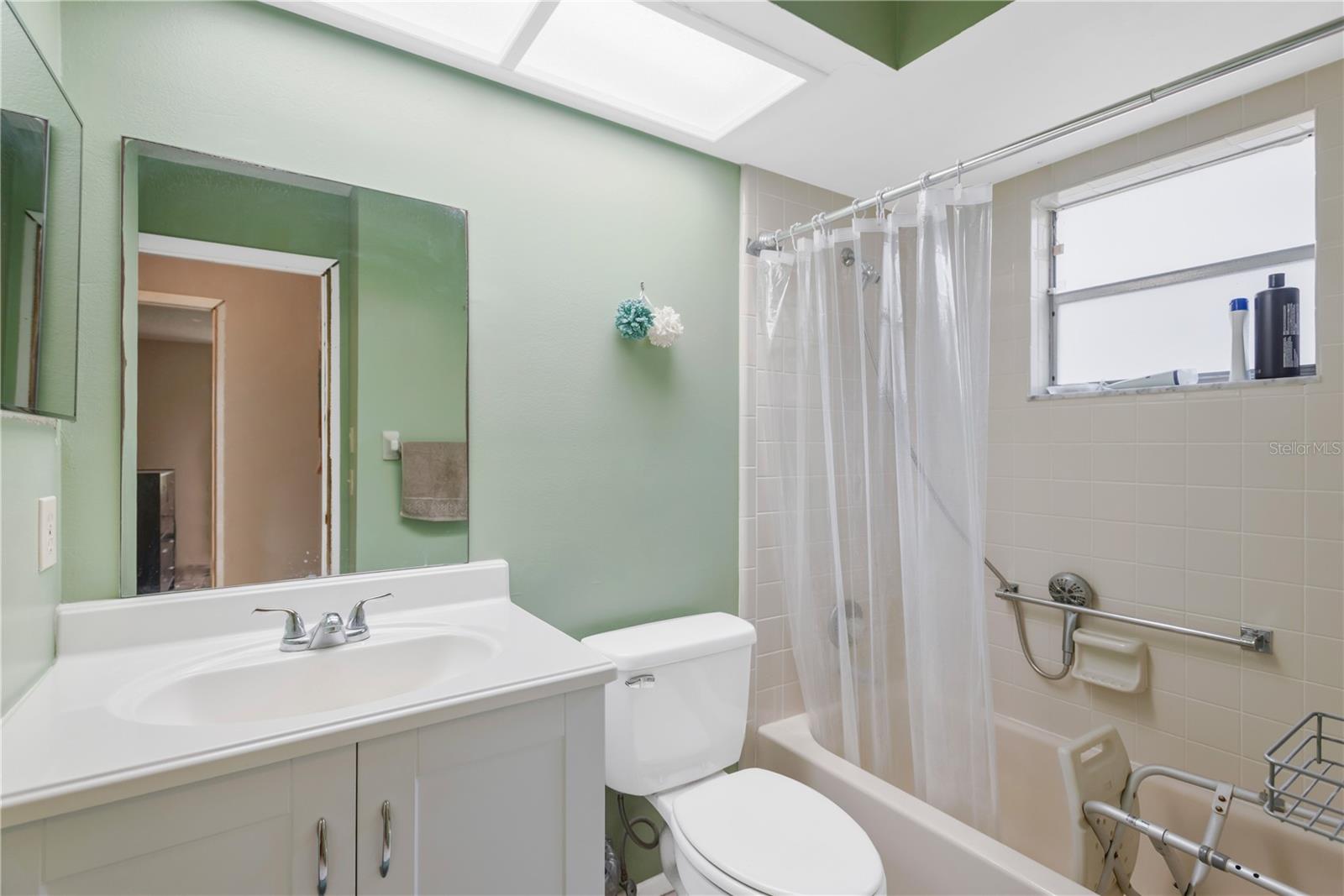 10811 Peppertree Ln Property Photo 6