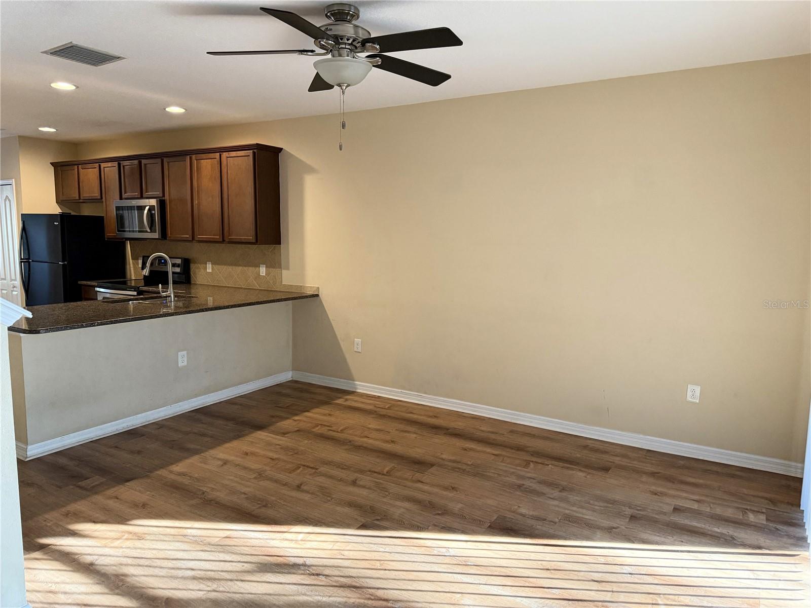 15802 Stable Run Dr Property Photo 6