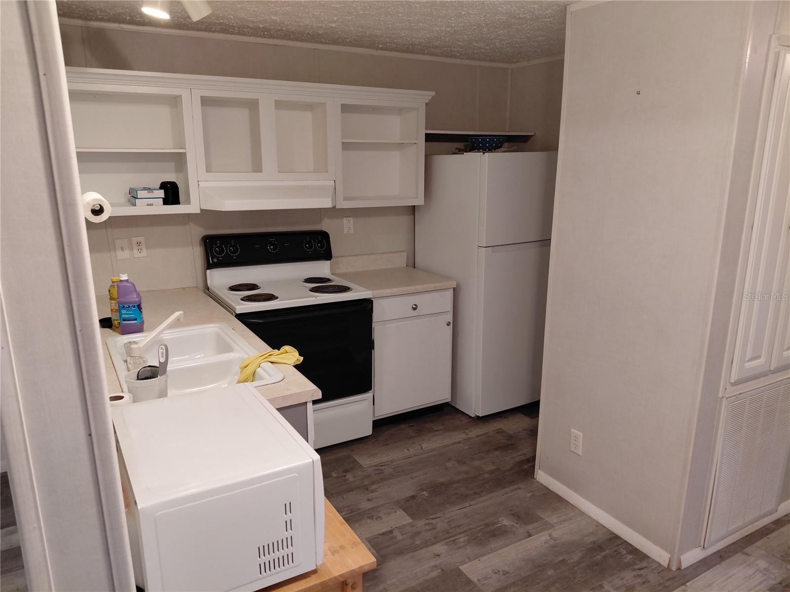 35920 Hilnick Dr Property Photo 5