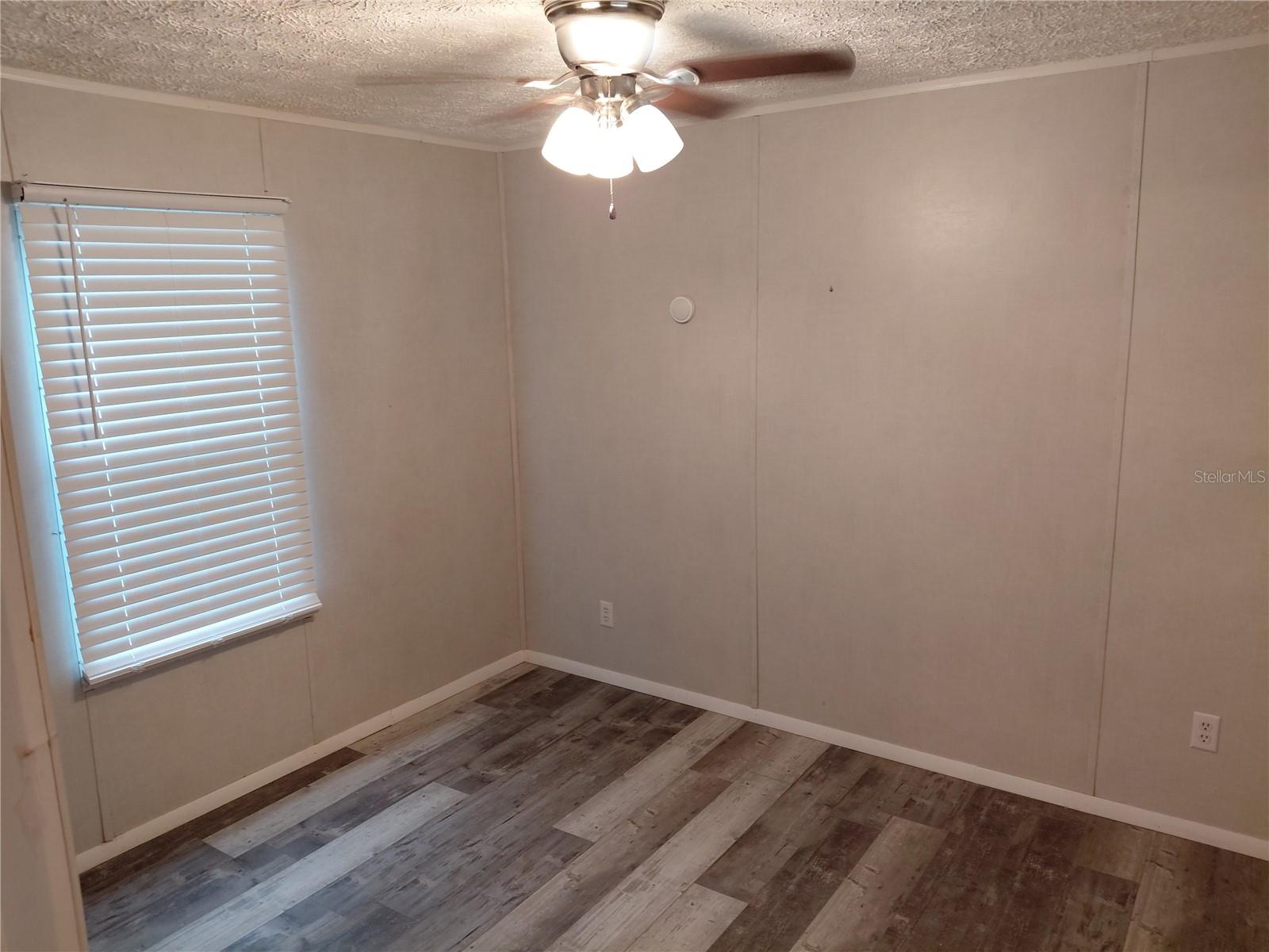 35920 Hilnick Dr Property Photo 6