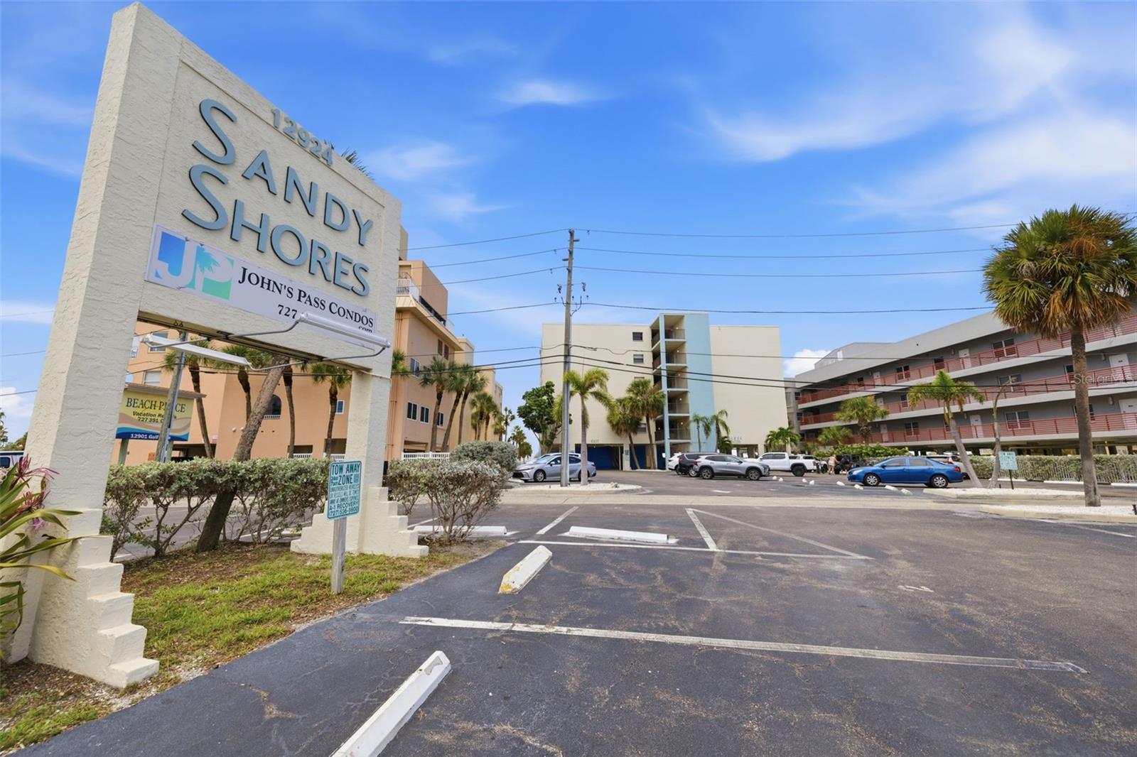 12924 Gulf Blvd #304 Property Photo 41