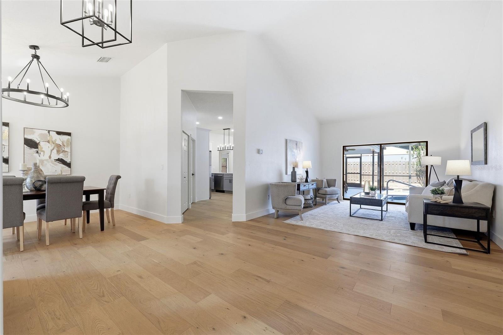 3040 Windridge Oaks Dr Property Photo 5